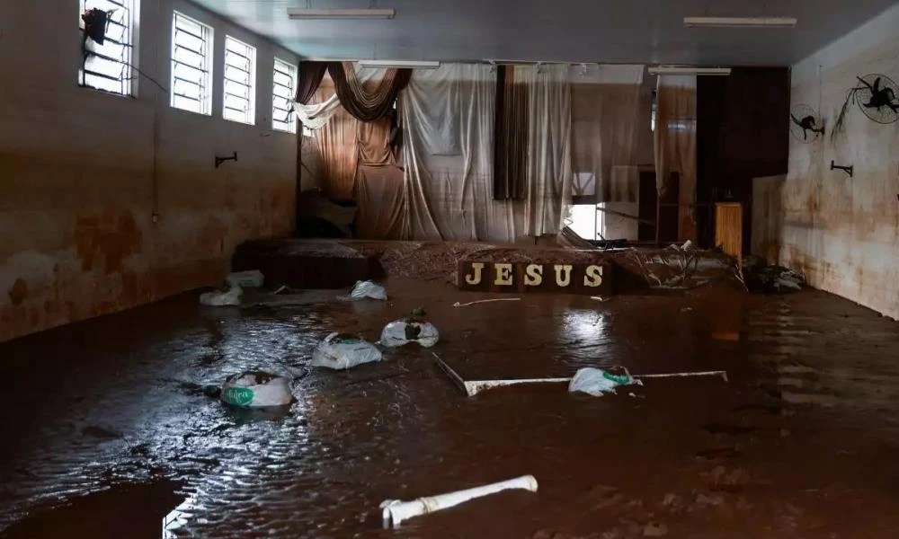 Βραζιλία: Στους 66 οι νεκροί από τις πλημμύρες - Δίνουν μάχη οι διασώστες